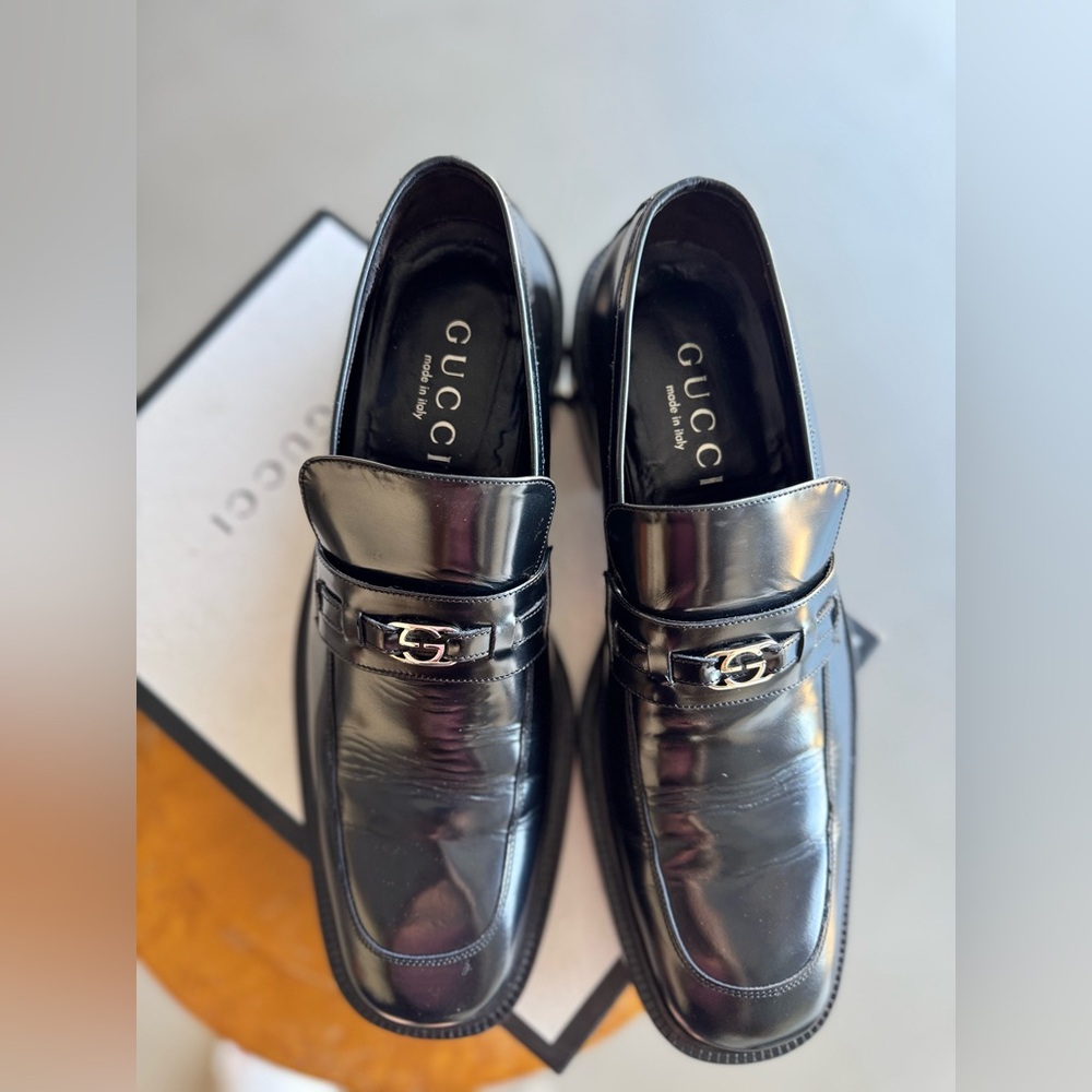 Gucci Shiny Black Leather Slip-On Loafers